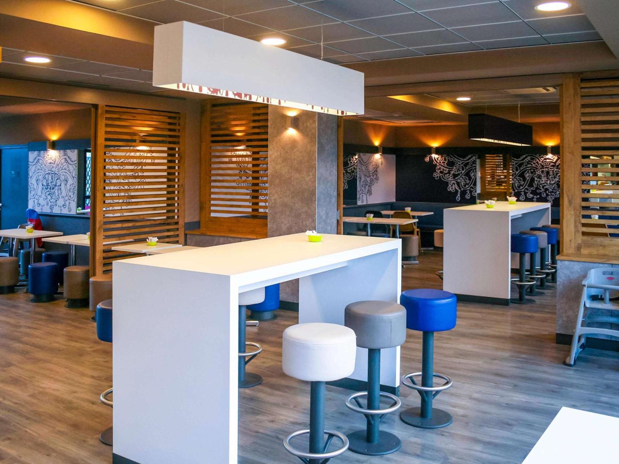 Ibis Budget Marne La Vallee Pontault Combault מראה חיצוני תמונה