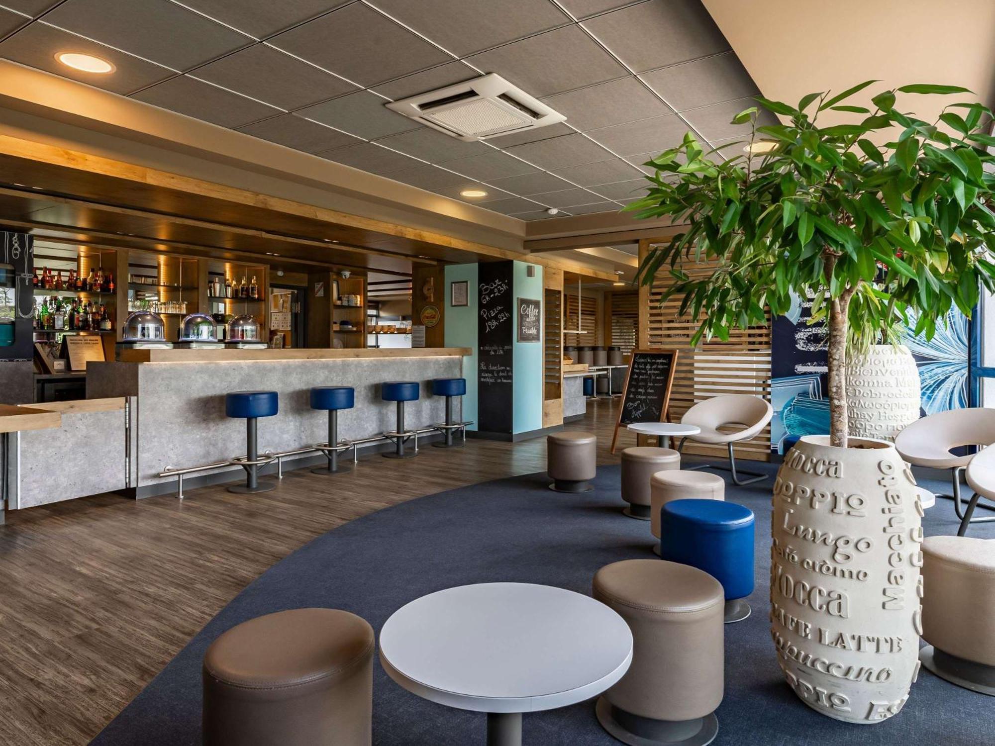 Ibis Budget Marne La Vallee Pontault Combault מראה חיצוני תמונה
