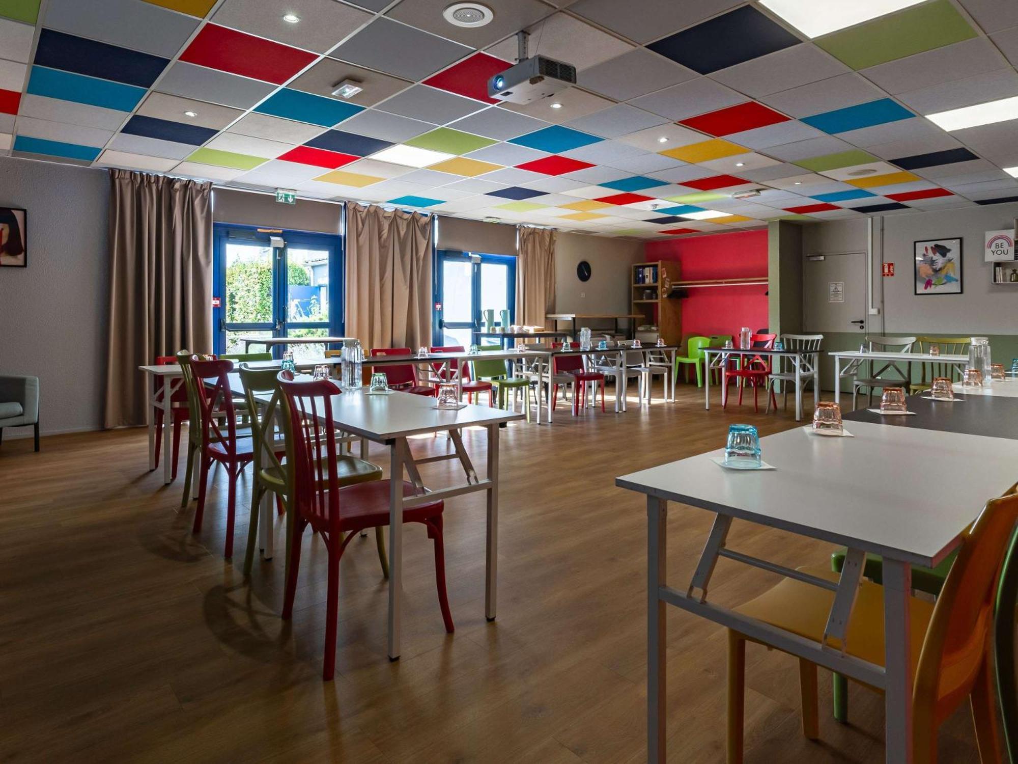 Ibis Budget Marne La Vallee Pontault Combault מראה חיצוני תמונה