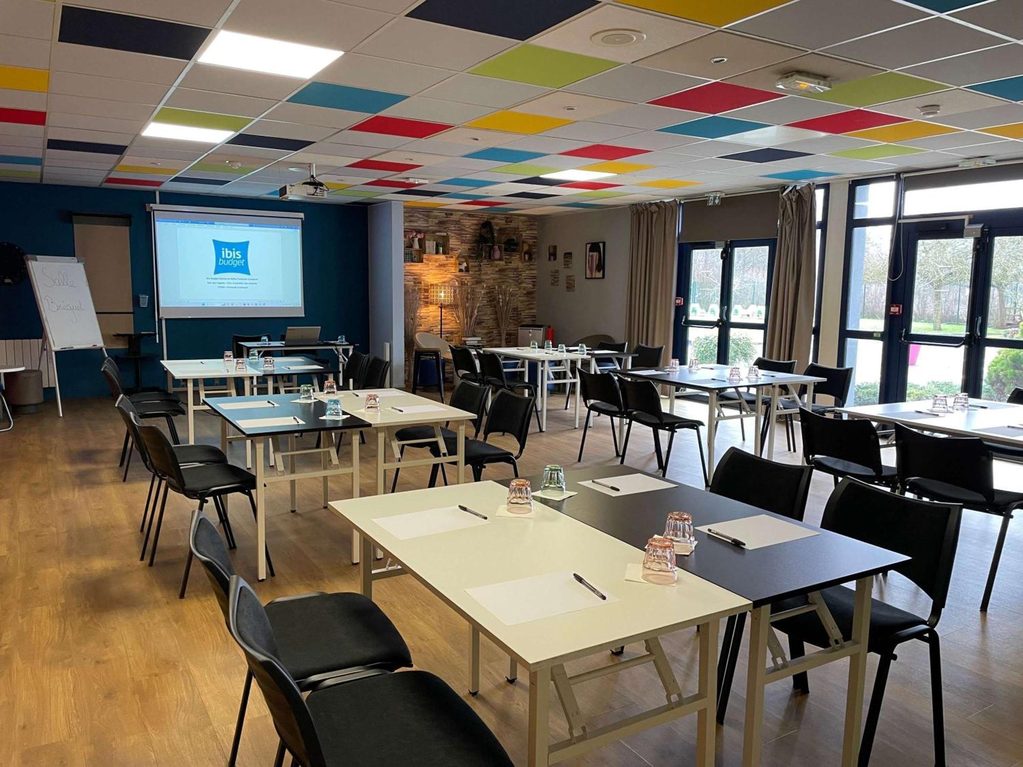 Ibis Budget Marne La Vallee Pontault Combault מראה חיצוני תמונה