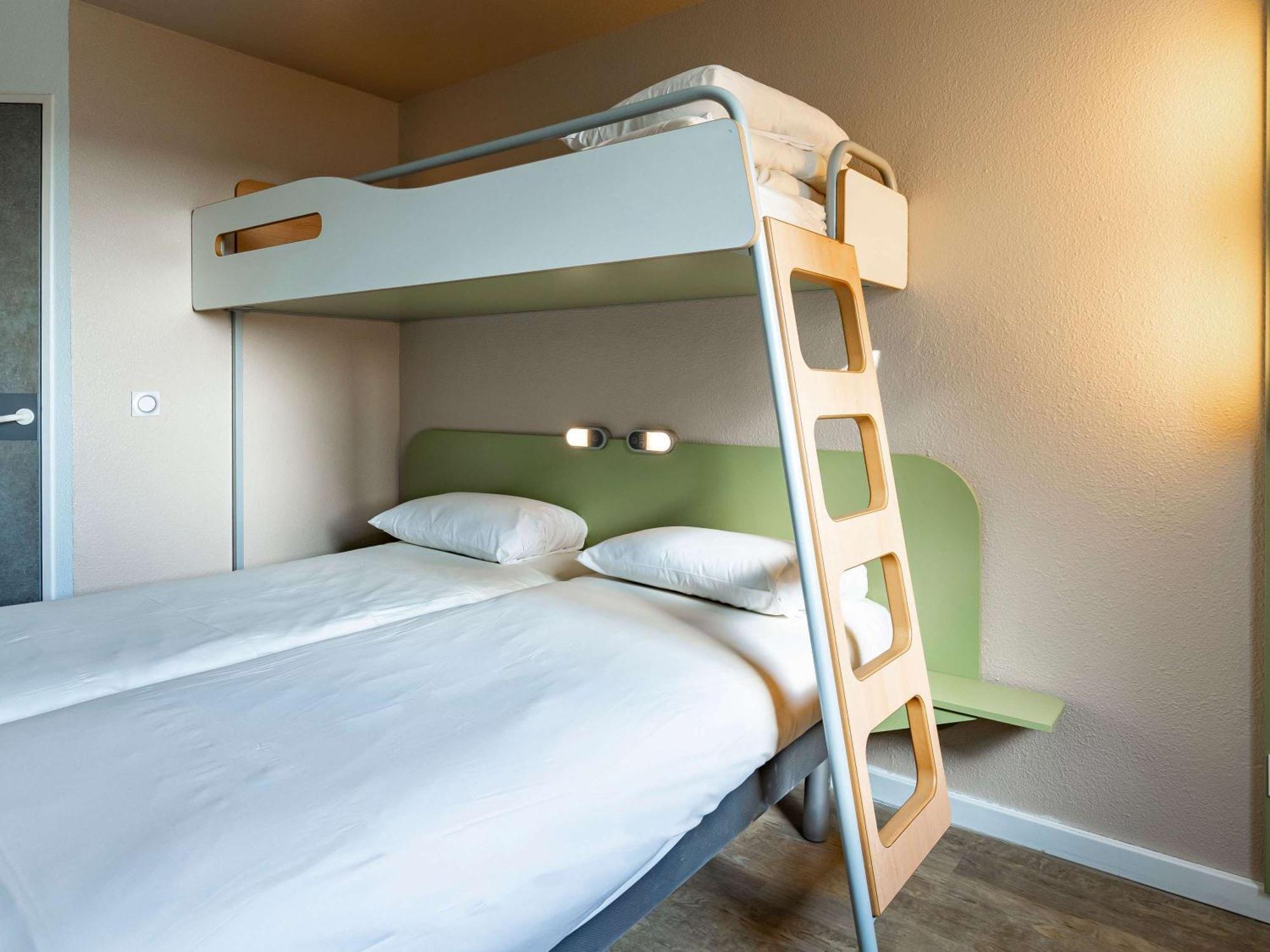 Ibis Budget Marne La Vallee Pontault Combault מראה חיצוני תמונה