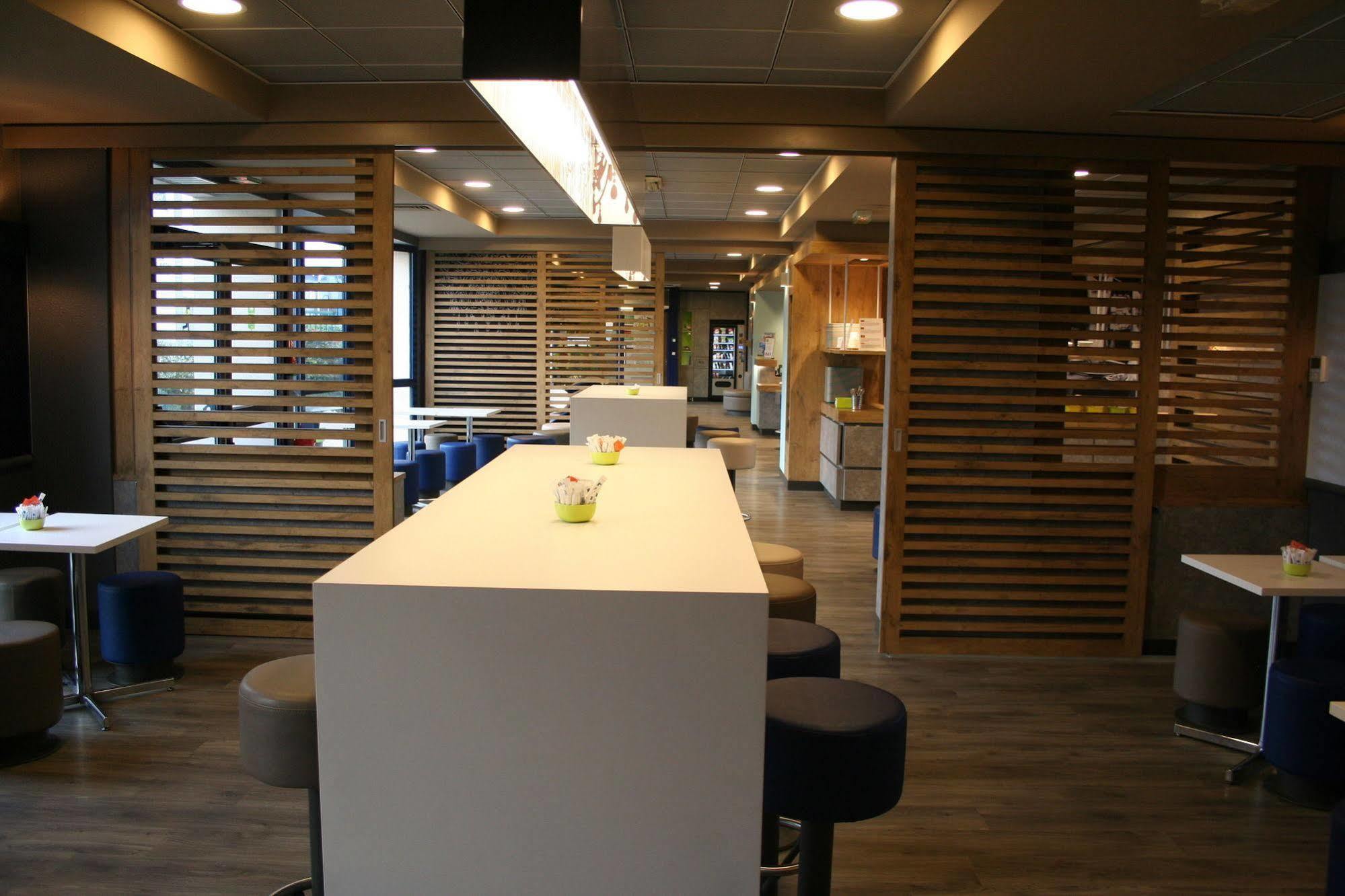 Ibis Budget Marne La Vallee Pontault Combault מראה חיצוני תמונה