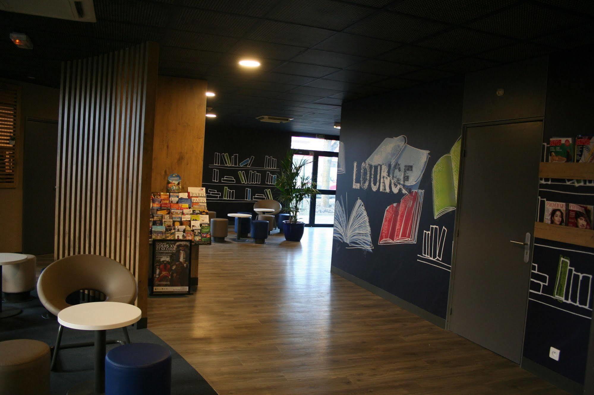 Ibis Budget Marne La Vallee Pontault Combault מראה חיצוני תמונה